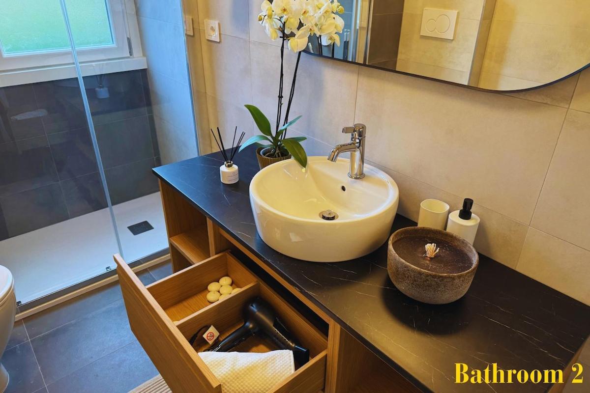 Luxe Dimora , Your Escape Appartement *